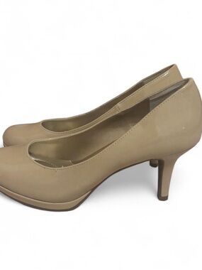 Classic Women's Beige Pump Heels